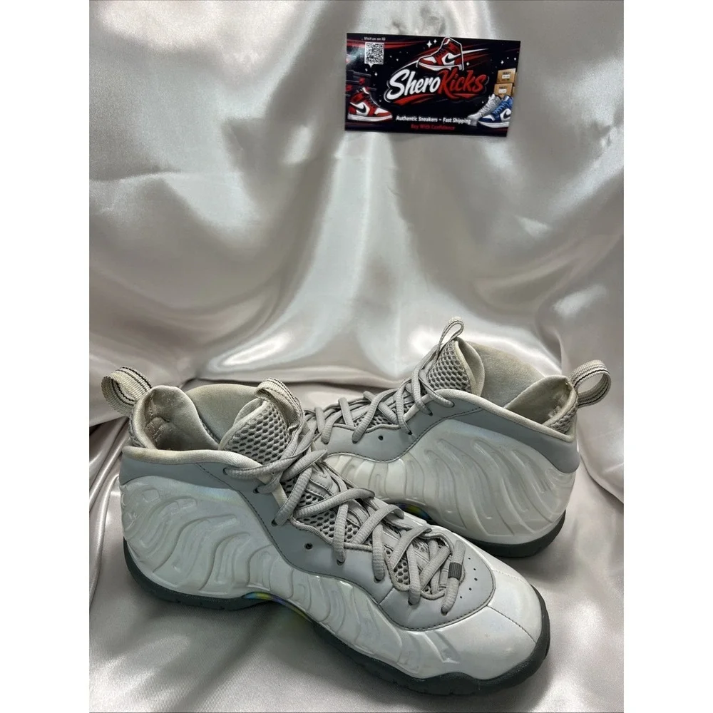 Nike Little Posite One GS  Size 7Y 'Rainbow Pixel' CU1054-001 | Preloved, No Box